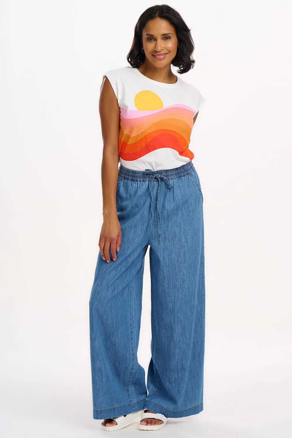 Chrissy Relaxed Tank T-Shirt - Off-White. Sunset Waves