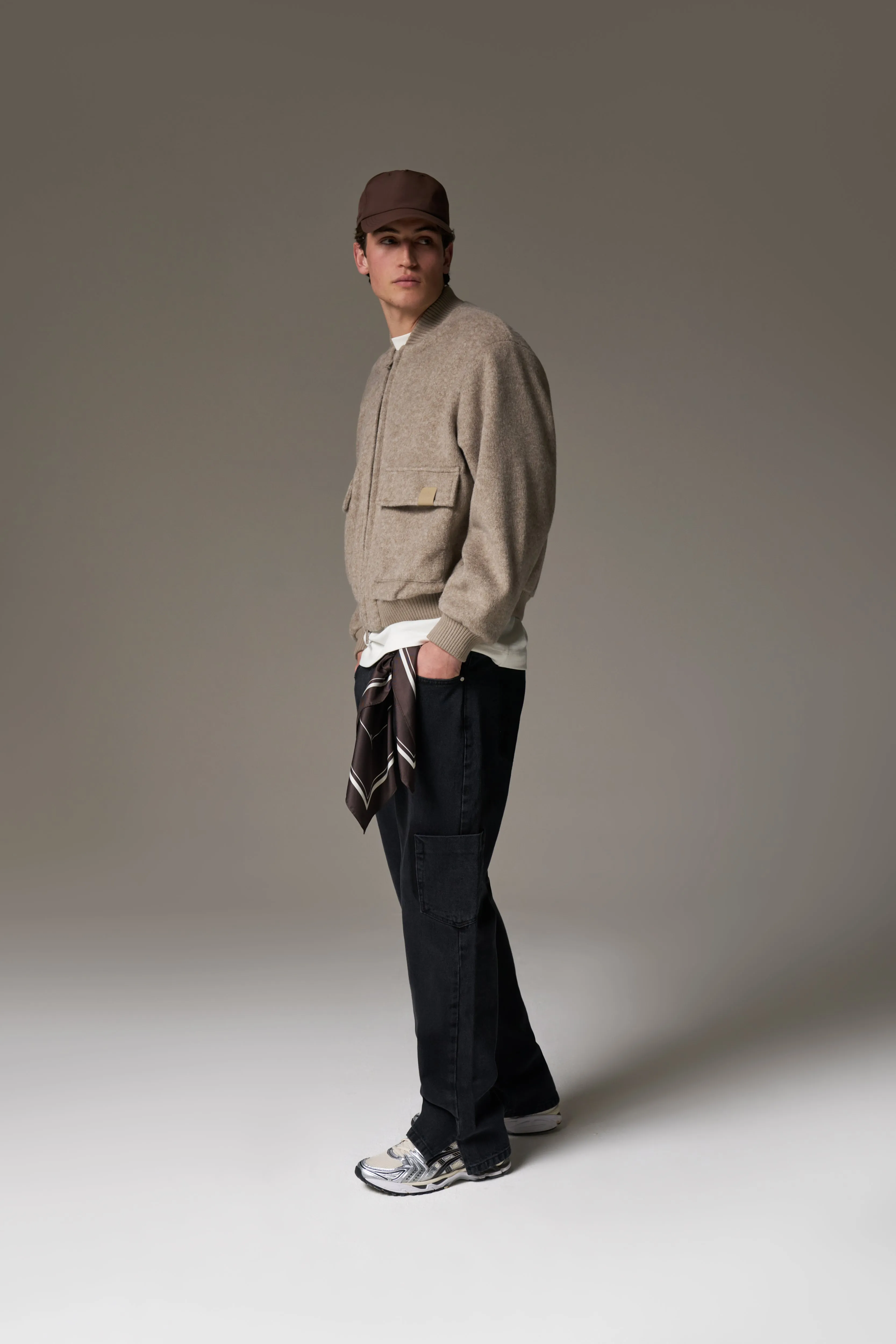 MULTI POCKET WASHED JEAN - BLACK WASH