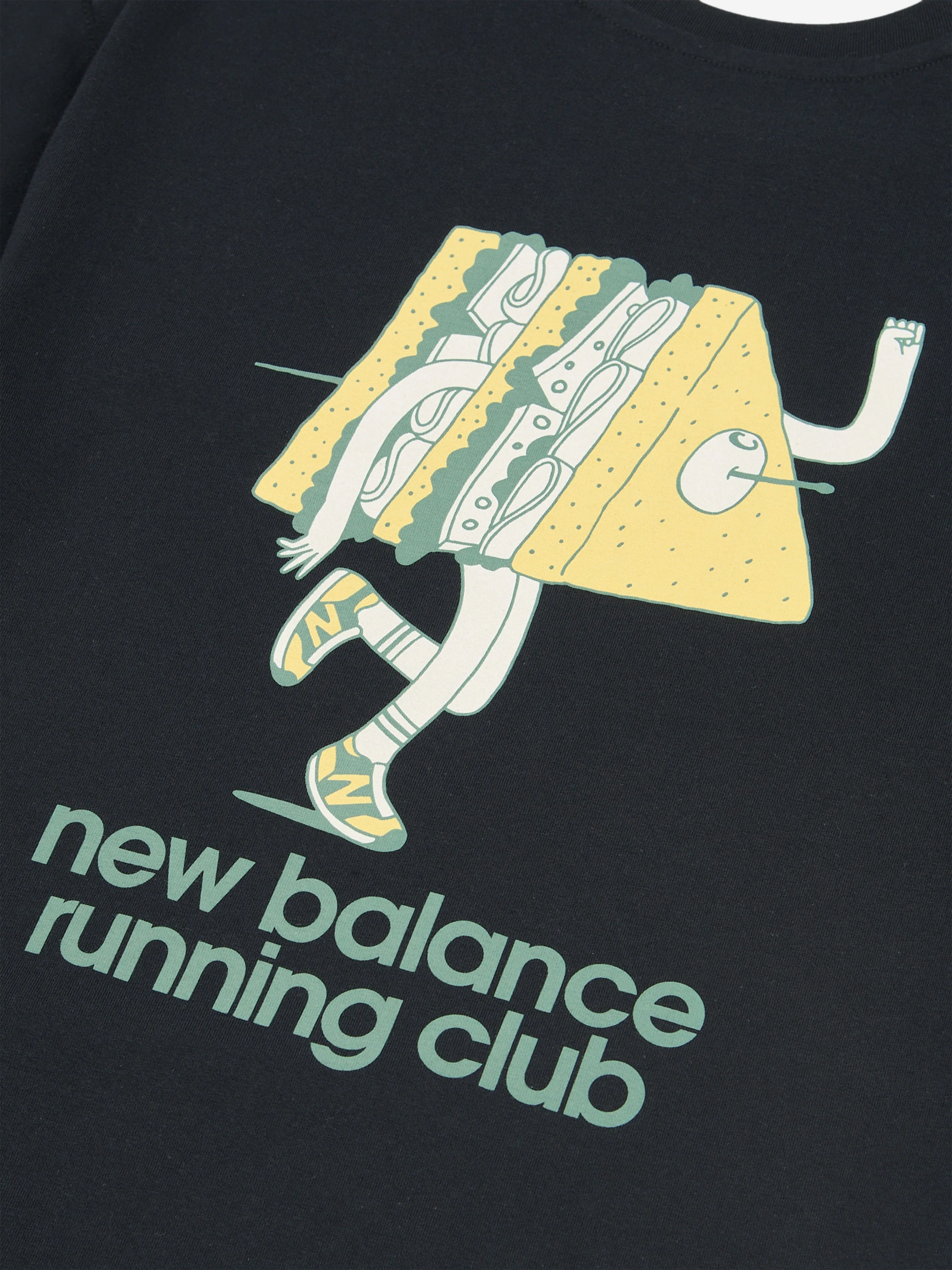 New Balance Boys Running Club Sandwich Graphic T-Shirt in Black