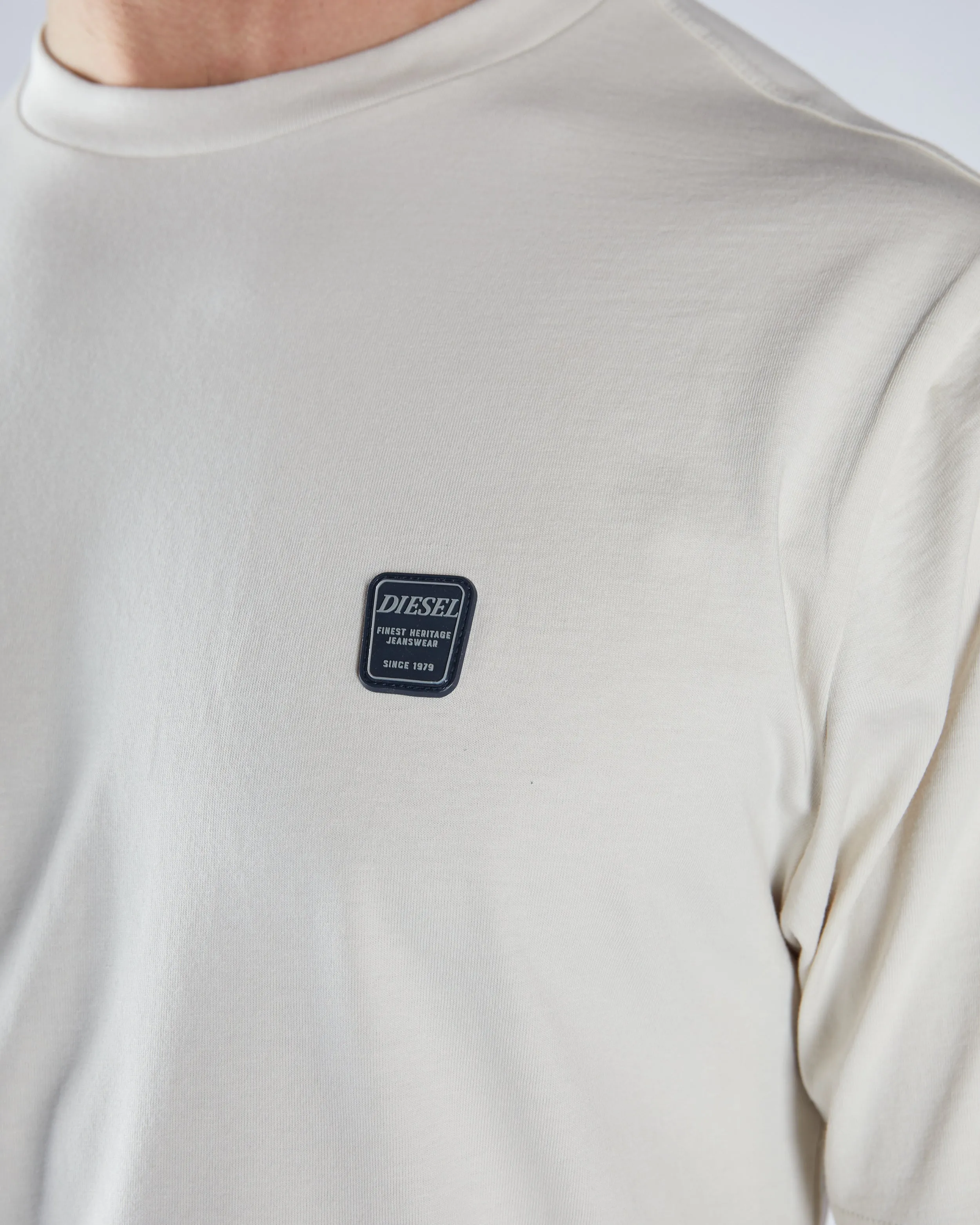 Parnell Tee Sable Stone