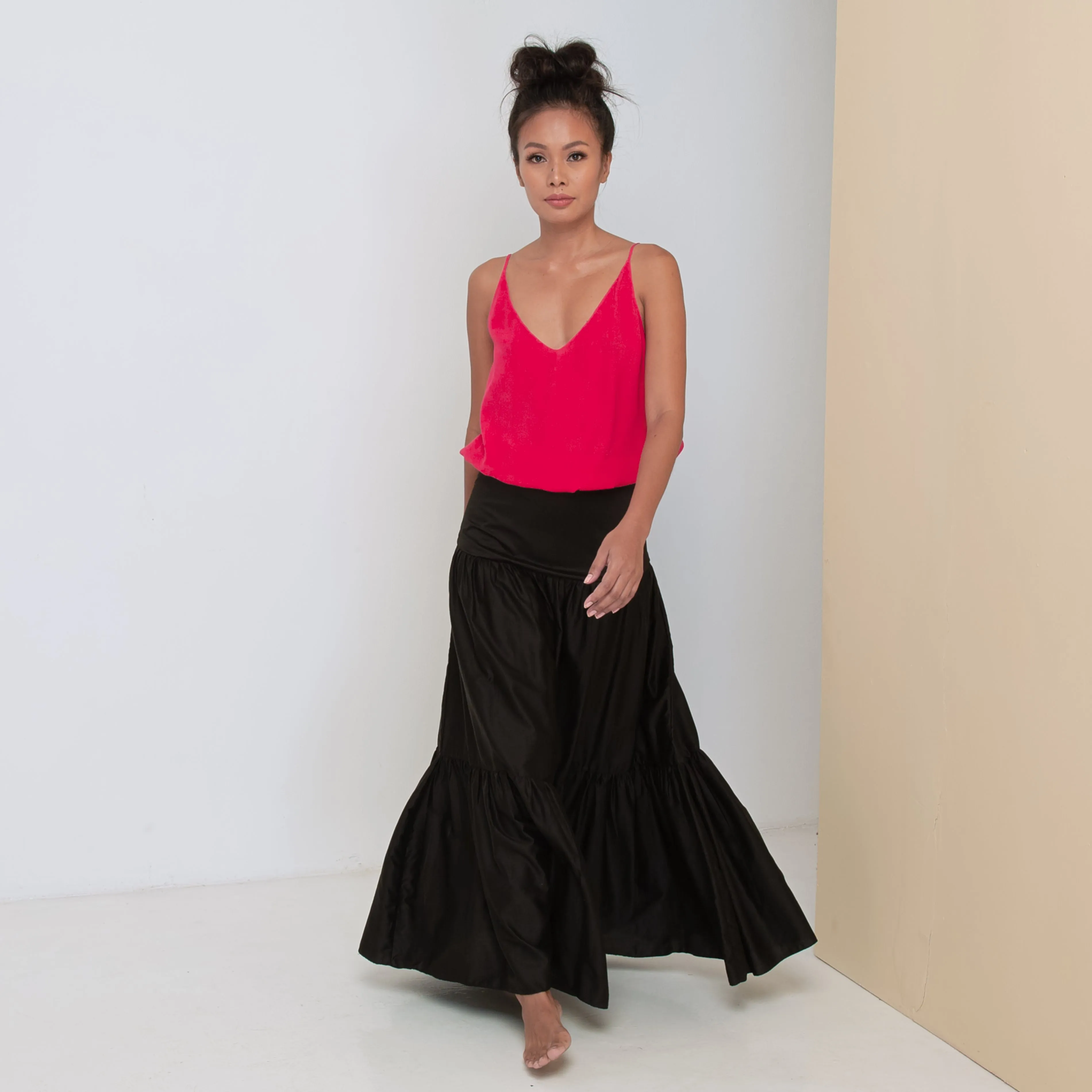 RINKI V STRING CAMISOLE - Rayon Fujette Crepe | Hot Pink