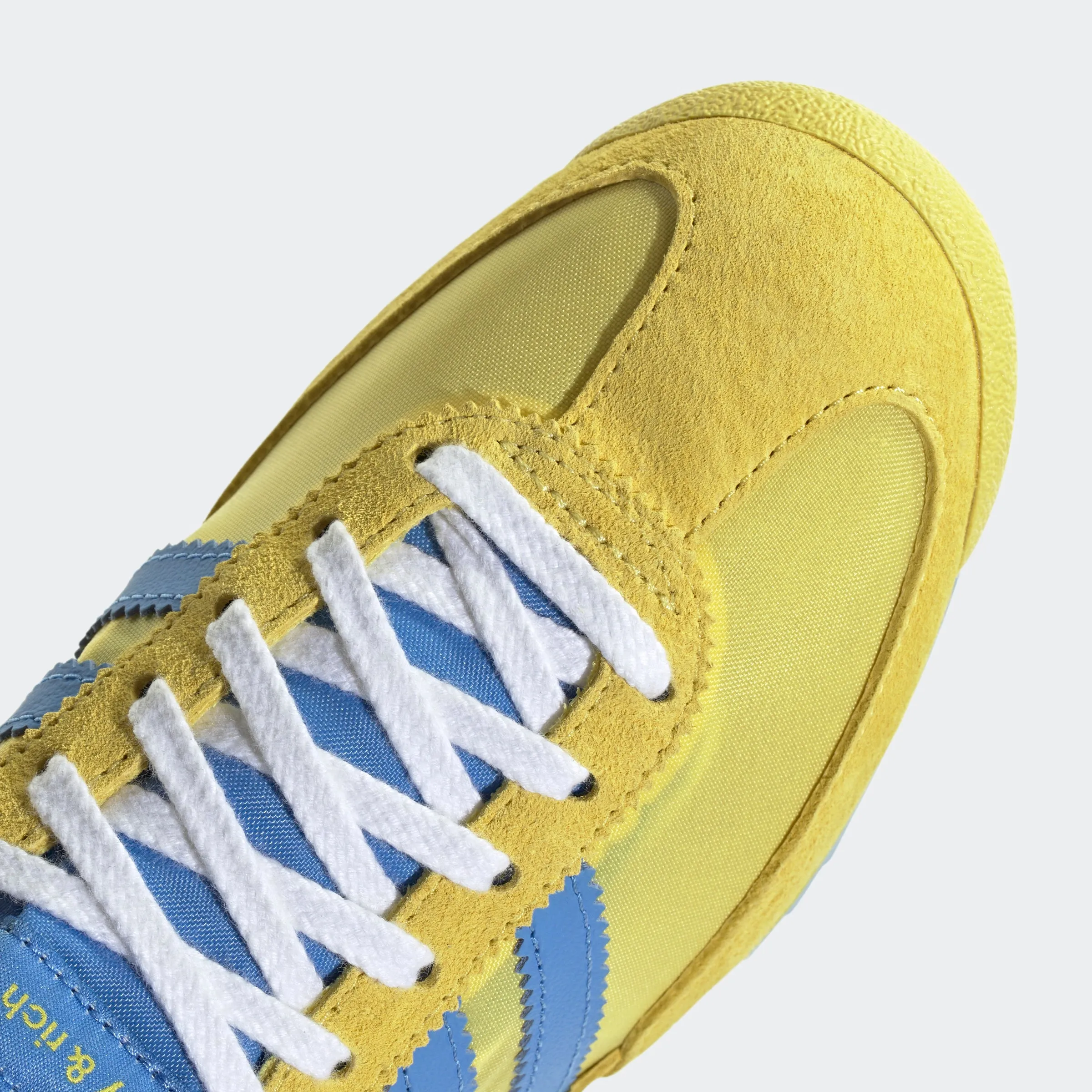 SL 72 Sporty & Rich Originals Light Yellow / Real Blue / Cloud White