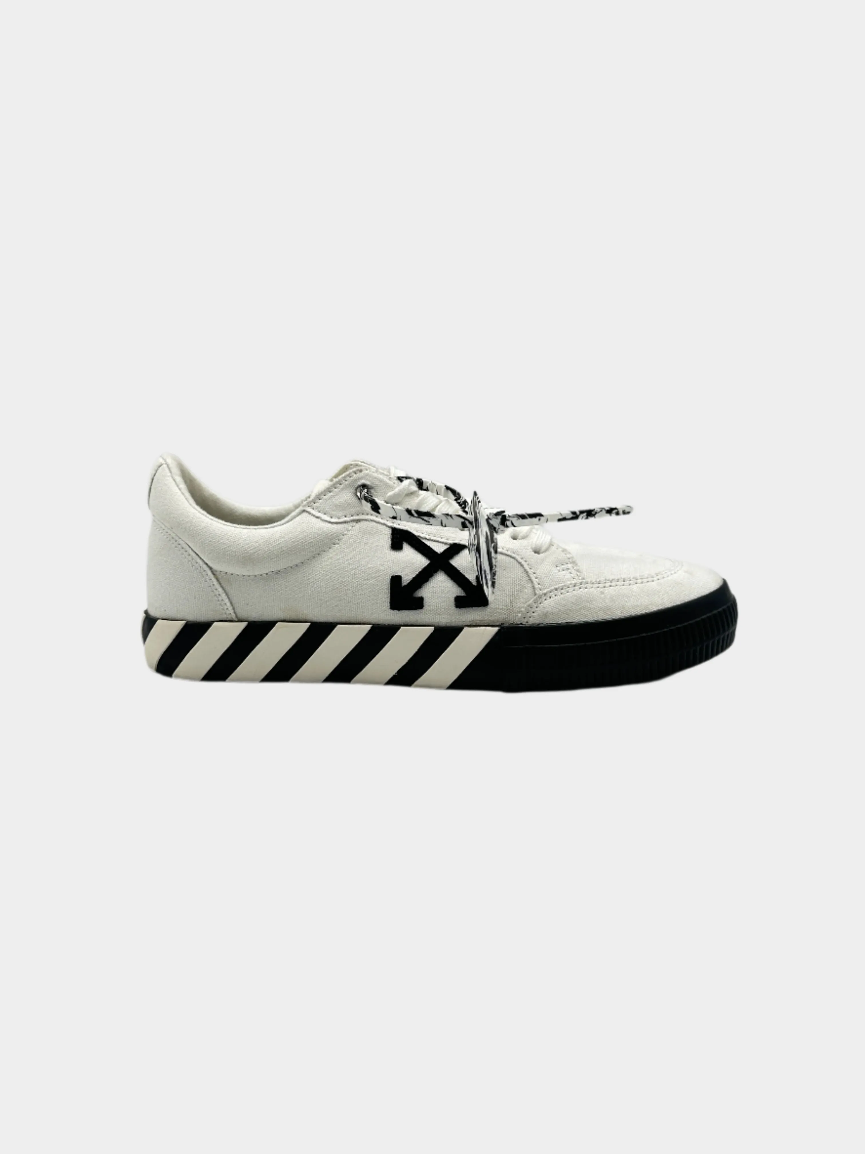 Vulcanized Sneakers In Tela