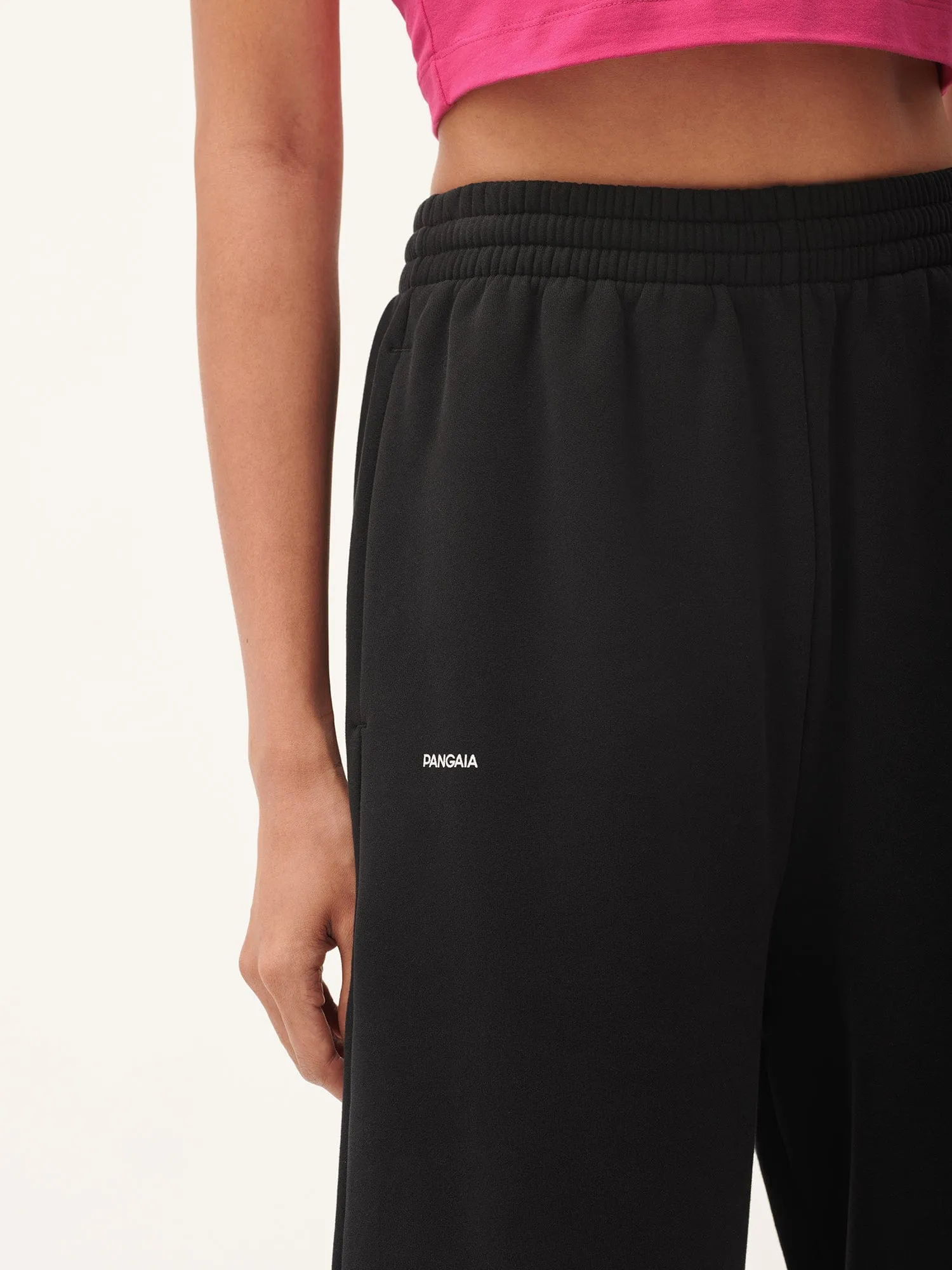 Womens 365 Midweight Straight Leg Track Pants—black
